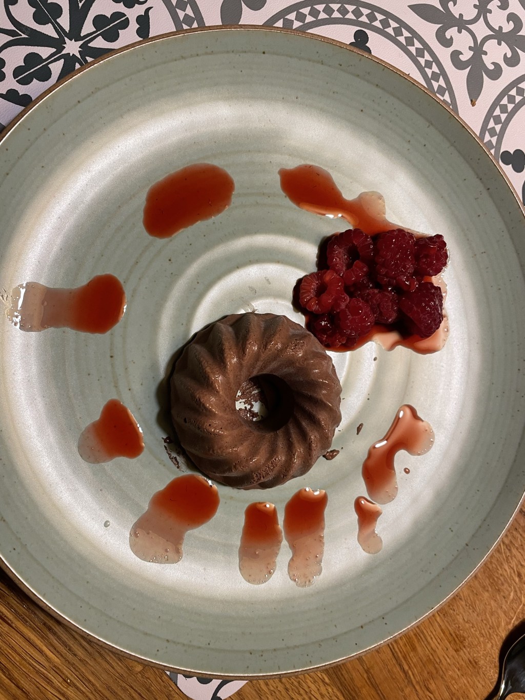 Rezept: Frozen Kakao-Soja-Cuisine mit Himbeeren – keto – low-carb – vegan – auch für&nbsp;Diabetiker