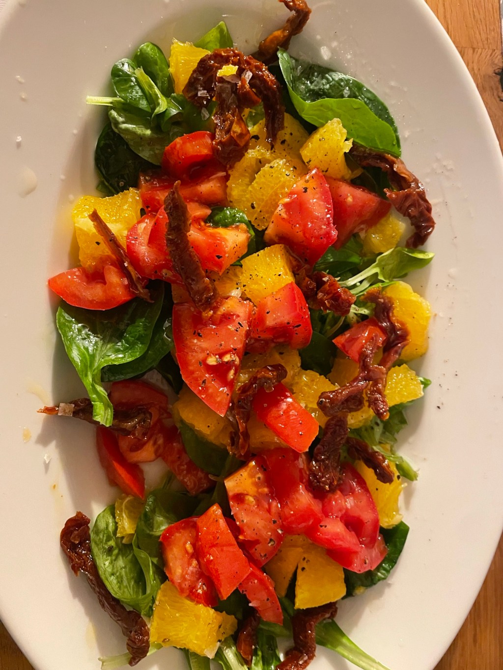 Rezepte: Bunter Vogerl Salat mit Orange –&nbsp;vegan