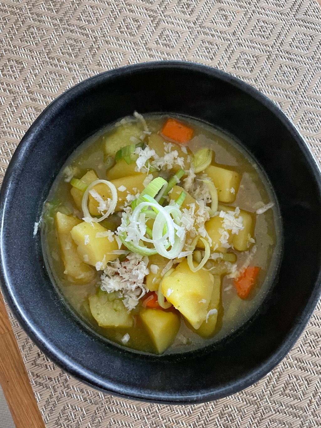 Rezepte: Eintopf aus Kartoffeln | frischem Meerrettich | Steckrübe –&nbsp;vegan